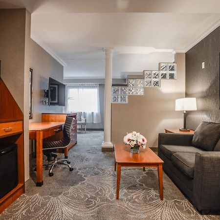 Monte Carlo Inn Barrie - Newly Renovated Exterior foto