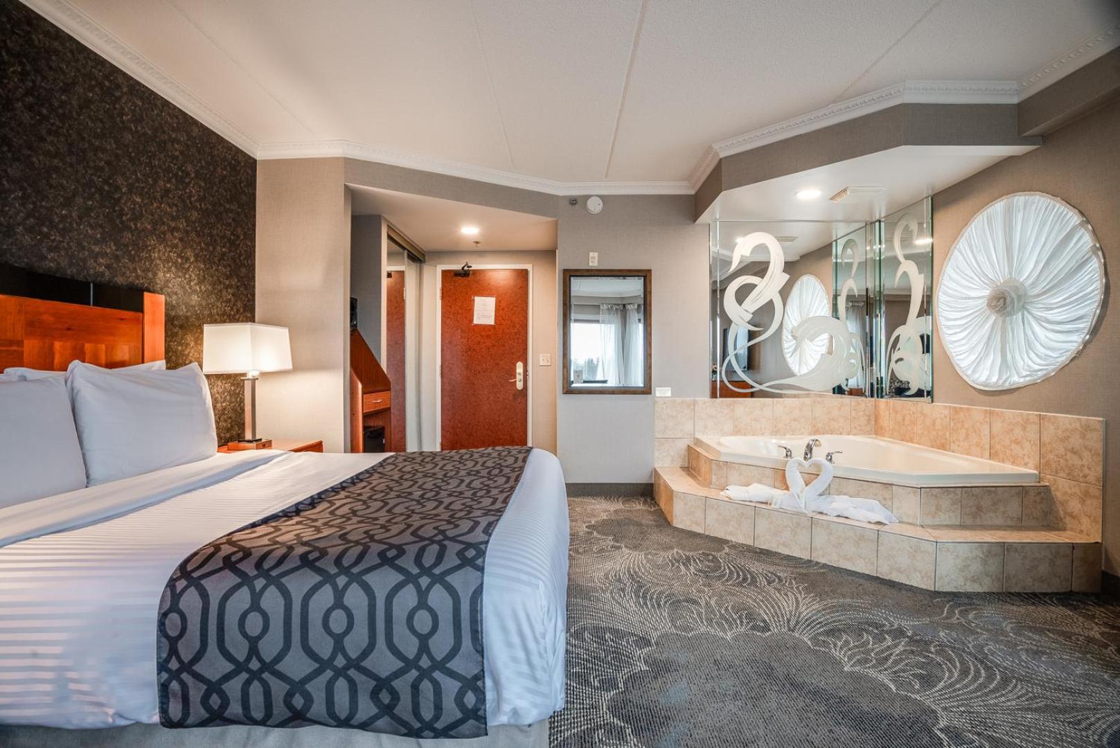 Monte Carlo Inn Barrie - Newly Renovated Exterior foto