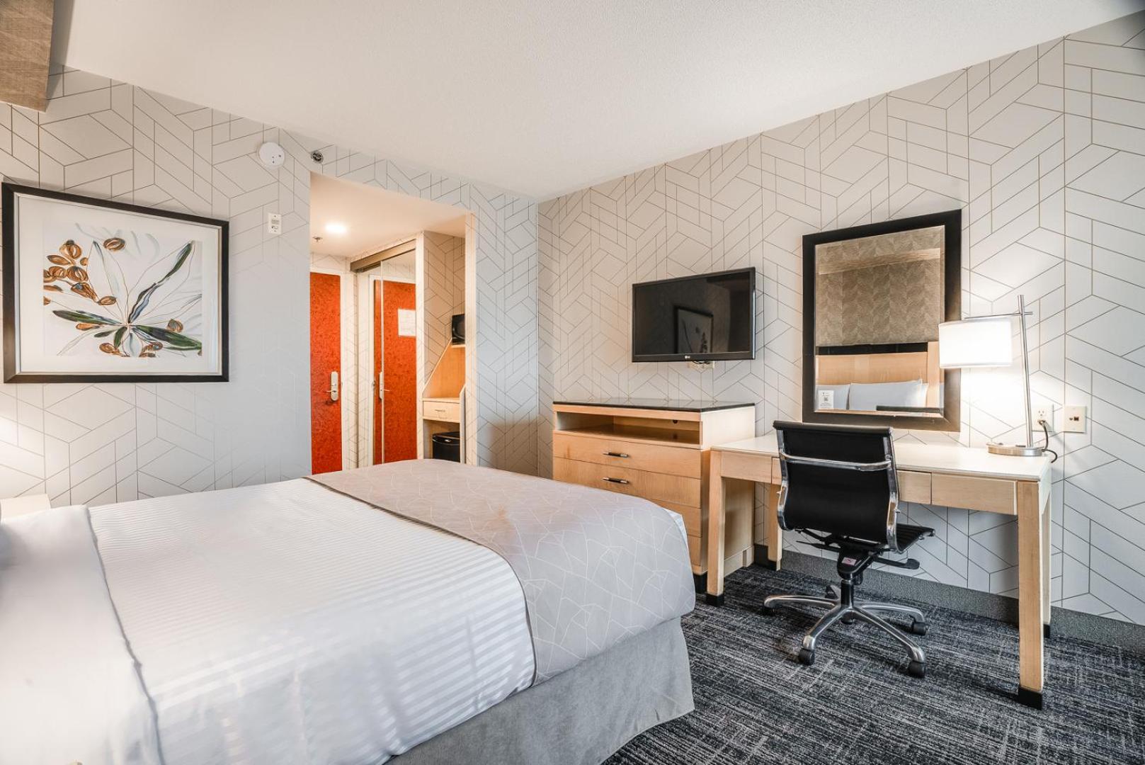 Monte Carlo Inn Barrie - Newly Renovated Exterior foto