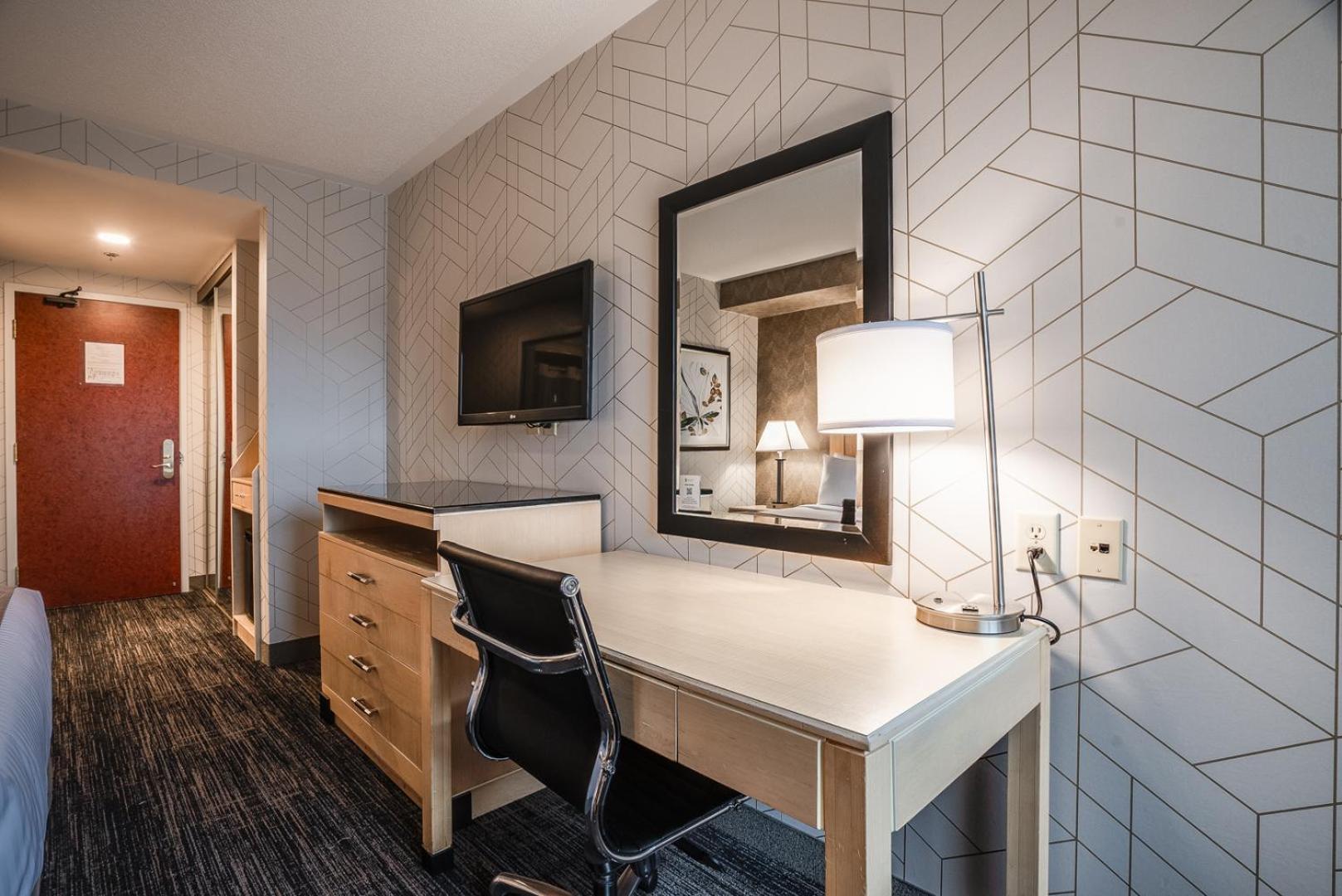Monte Carlo Inn Barrie - Newly Renovated Exterior foto