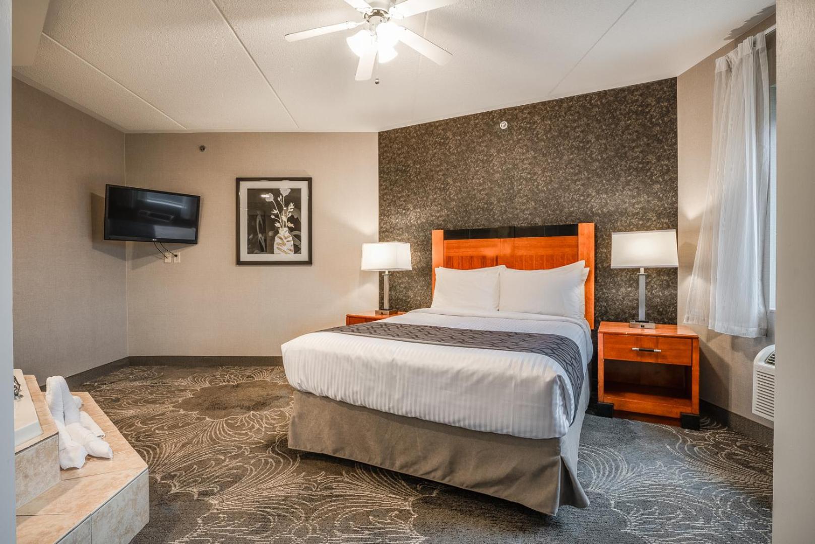 Monte Carlo Inn Barrie - Newly Renovated Exterior foto