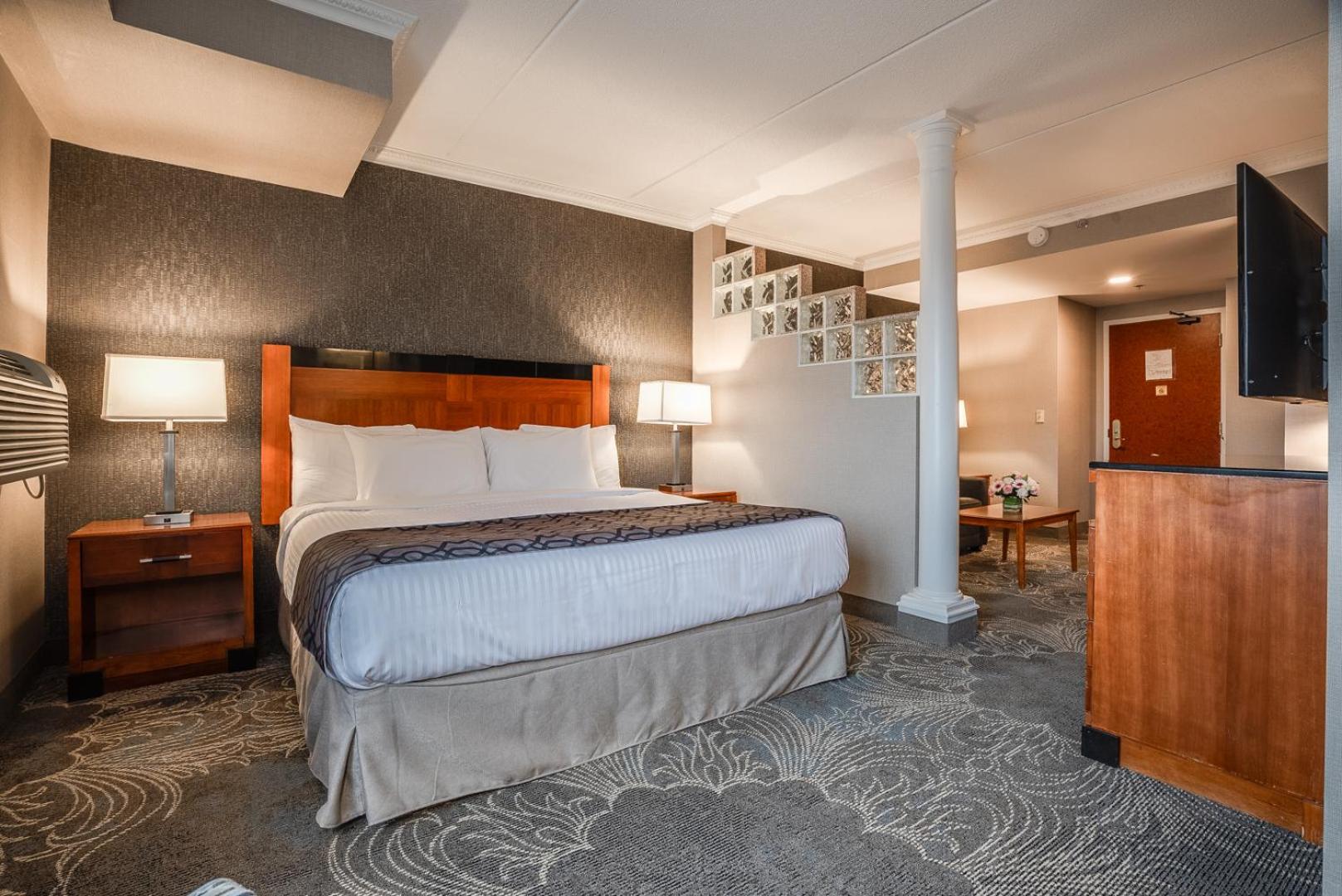 Monte Carlo Inn Barrie - Newly Renovated Exterior foto