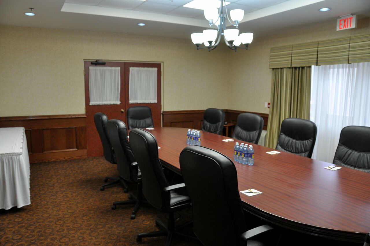 Monte Carlo Inn Barrie - Newly Renovated Exterior foto